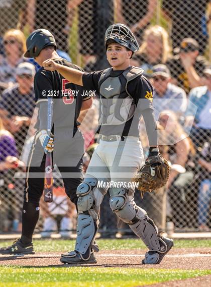 Thumbnail 3 in Capistrano Valley @ JSerra Catholic photogallery.