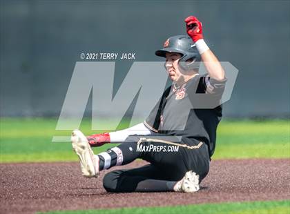 Thumbnail 1 in Capistrano Valley @ JSerra Catholic photogallery.