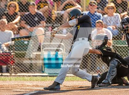 Thumbnail 3 in Capistrano Valley @ JSerra Catholic photogallery.