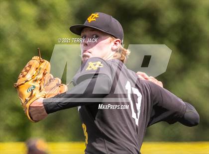Thumbnail 1 in Capistrano Valley @ JSerra Catholic photogallery.