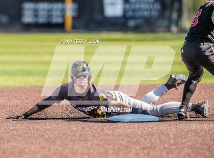 Thumbnail 3 in Capistrano Valley @ JSerra Catholic photogallery.