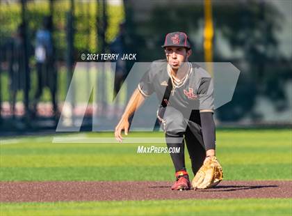 Thumbnail 1 in Capistrano Valley @ JSerra Catholic photogallery.