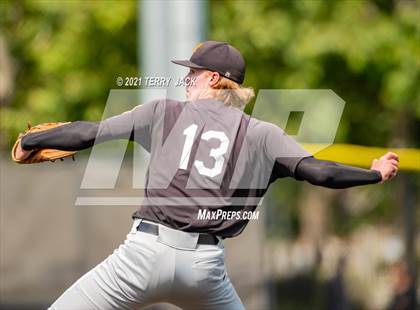Thumbnail 3 in Capistrano Valley @ JSerra Catholic photogallery.