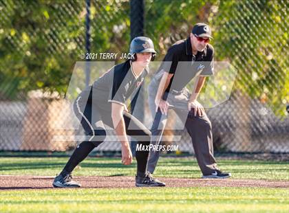 Thumbnail 3 in Capistrano Valley @ JSerra Catholic photogallery.