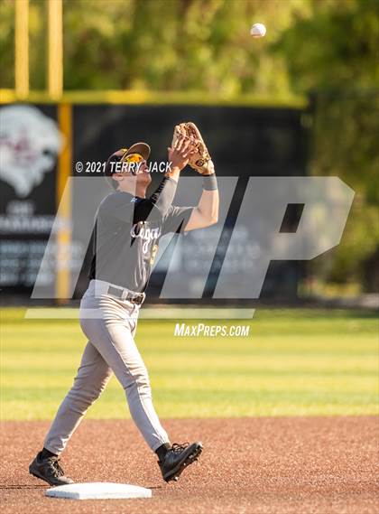 Thumbnail 1 in Capistrano Valley @ JSerra Catholic photogallery.