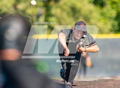 Thumbnail 1 in Capistrano Valley @ JSerra Catholic photogallery.