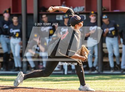 Thumbnail 1 in Capistrano Valley @ JSerra Catholic photogallery.