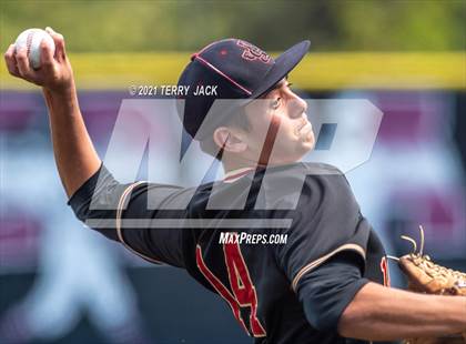 Thumbnail 1 in Capistrano Valley @ JSerra Catholic photogallery.