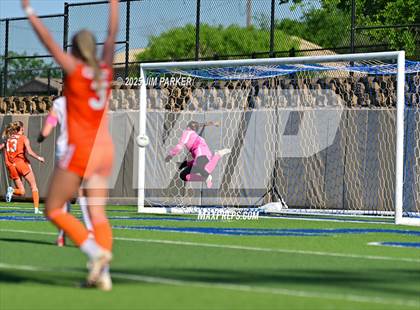 Thumbnail 3 in Davenport vs. Celina (UIL 4A Soccer Division I Final) photogallery.