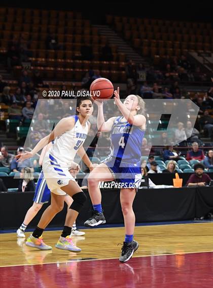 Thumbnail 3 in Fruita Monument vs. Grandview (CHSAA 5A Great 8) photogallery.