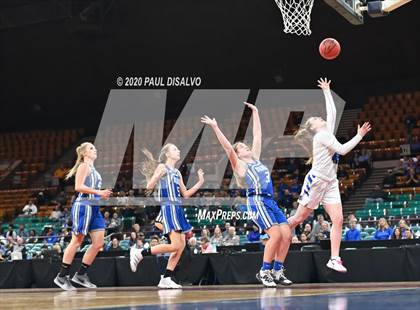 Thumbnail 3 in Fruita Monument vs. Grandview (CHSAA 5A Great 8) photogallery.