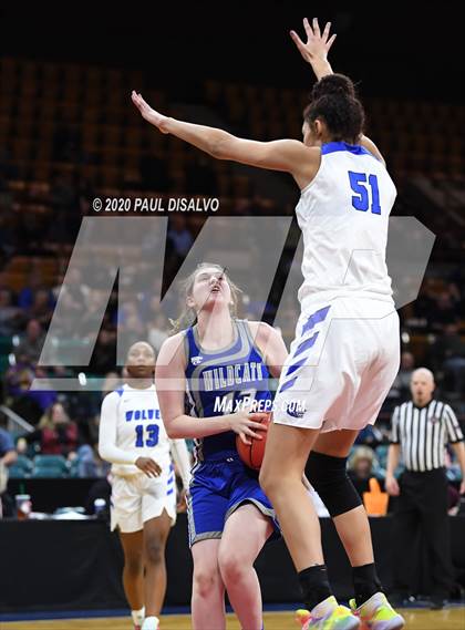 Thumbnail 1 in Fruita Monument vs. Grandview (CHSAA 5A Great 8) photogallery.