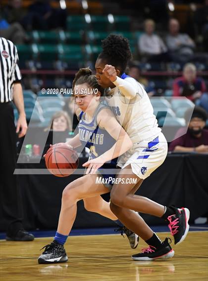 Thumbnail 2 in Fruita Monument vs. Grandview (CHSAA 5A Great 8) photogallery.