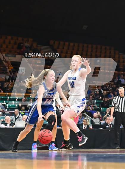 Thumbnail 3 in Fruita Monument vs. Grandview (CHSAA 5A Great 8) photogallery.