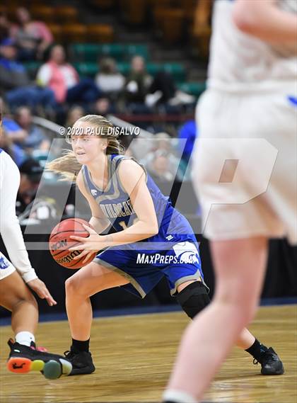 Thumbnail 2 in Fruita Monument vs. Grandview (CHSAA 5A Great 8) photogallery.