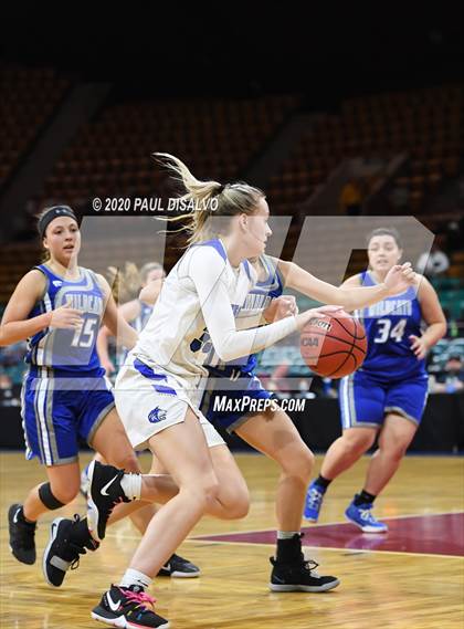 Thumbnail 2 in Fruita Monument vs. Grandview (CHSAA 5A Great 8) photogallery.