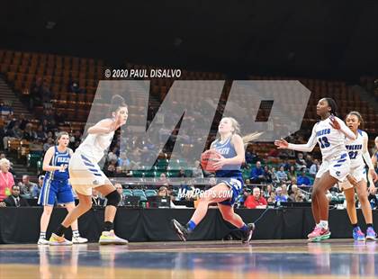 Thumbnail 2 in Fruita Monument vs. Grandview (CHSAA 5A Great 8) photogallery.
