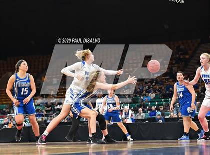Thumbnail 2 in Fruita Monument vs. Grandview (CHSAA 5A Great 8) photogallery.