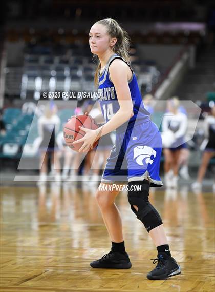 Thumbnail 3 in Fruita Monument vs. Grandview (CHSAA 5A Great 8) photogallery.
