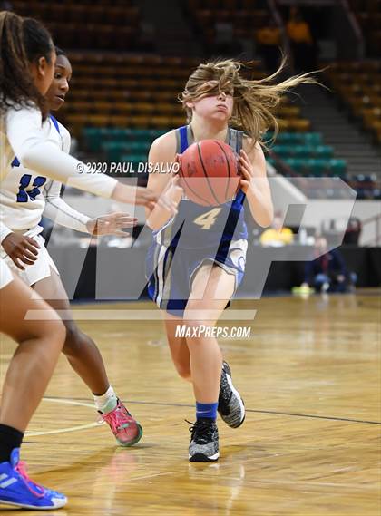 Thumbnail 3 in Fruita Monument vs. Grandview (CHSAA 5A Great 8) photogallery.