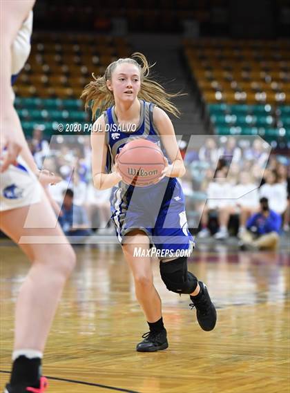 Thumbnail 2 in Fruita Monument vs. Grandview (CHSAA 5A Great 8) photogallery.