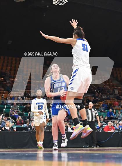 Thumbnail 2 in Fruita Monument vs. Grandview (CHSAA 5A Great 8) photogallery.
