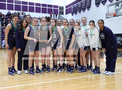 Thumbnail 1 in Notre Dame vs Hiland (OHSAA D4 Regional Final) photogallery.