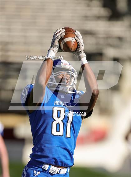 Thumbnail 1 in Bryant vs. North Little Rock (AAA 7A Final) photogallery.