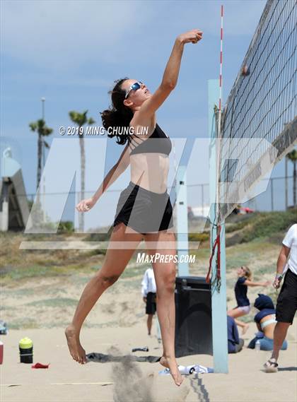 Thumbnail 2 in Santa Monica vs. Laguna Beach (IBVL Southern Pacific Semifinal) photogallery.