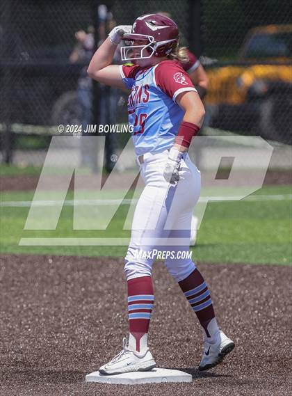 Thumbnail 1 in Tolono Unity vs. St. Joseph-Ogden (IHSA 2A Regional Final) photogallery.