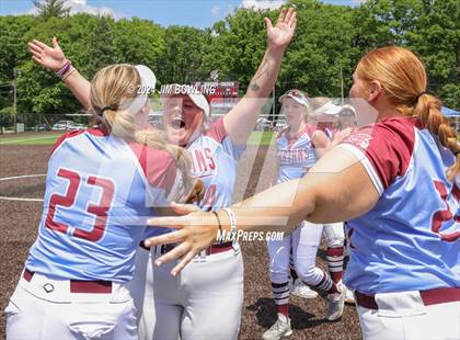 Thumbnail 2 in Tolono Unity vs. St. Joseph-Ogden (IHSA 2A Regional Final) photogallery.