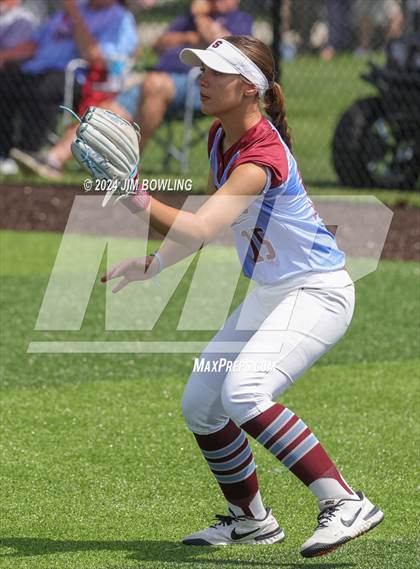 Thumbnail 2 in Tolono Unity vs. St. Joseph-Ogden (IHSA 2A Regional Final) photogallery.