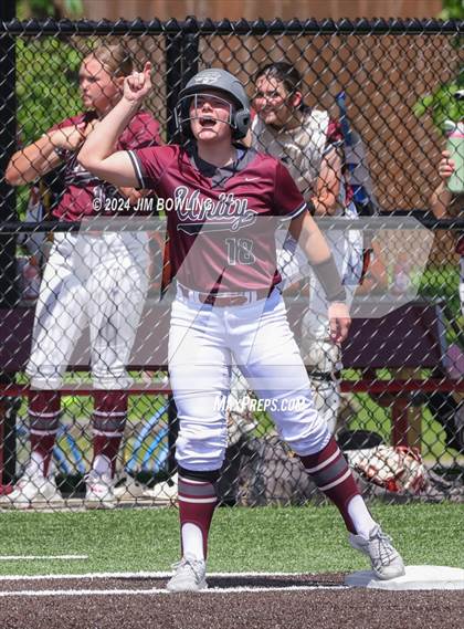 Thumbnail 1 in Tolono Unity vs. St. Joseph-Ogden (IHSA 2A Regional Final) photogallery.