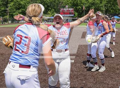 Thumbnail 1 in Tolono Unity vs. St. Joseph-Ogden (IHSA 2A Regional Final) photogallery.