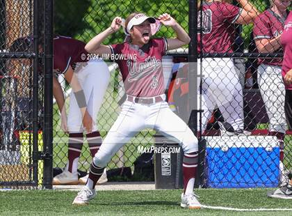 Thumbnail 2 in Tolono Unity vs. St. Joseph-Ogden (IHSA 2A Regional Final) photogallery.