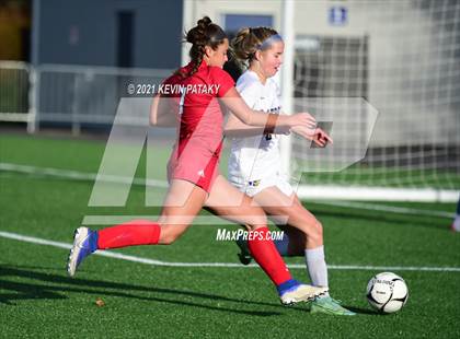 Thumbnail 2 in Mercy vs. Sacred Heart Academy (CIAC Class M Final) photogallery.