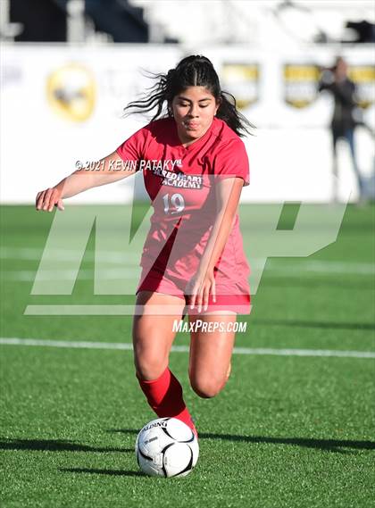 Thumbnail 1 in Mercy vs. Sacred Heart Academy (CIAC Class M Final) photogallery.