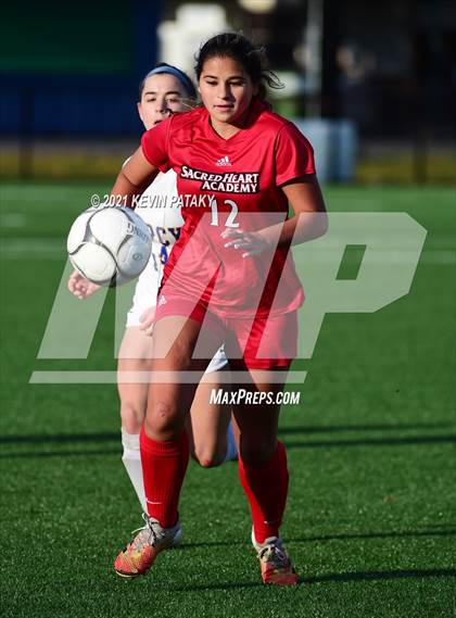 Thumbnail 2 in Mercy vs. Sacred Heart Academy (CIAC Class M Final) photogallery.