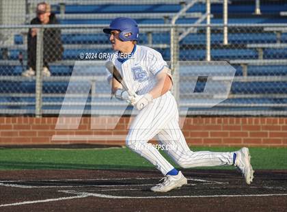 Thumbnail 1 in Edmond Santa Fe @ Deer Creek photogallery.