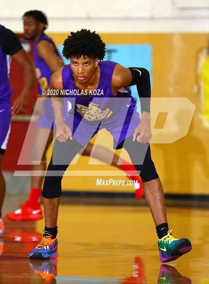 Thumbnail 3 in Lynwood vs. Dominguez photogallery.