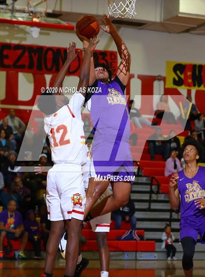 Thumbnail 2 in Lynwood vs. Dominguez photogallery.