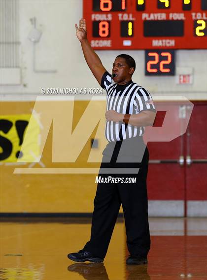 Thumbnail 3 in Lynwood vs. Dominguez photogallery.
