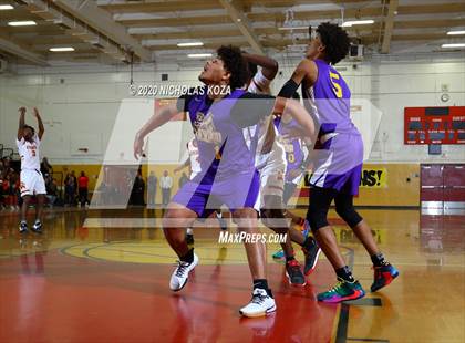 Thumbnail 2 in Lynwood vs. Dominguez photogallery.