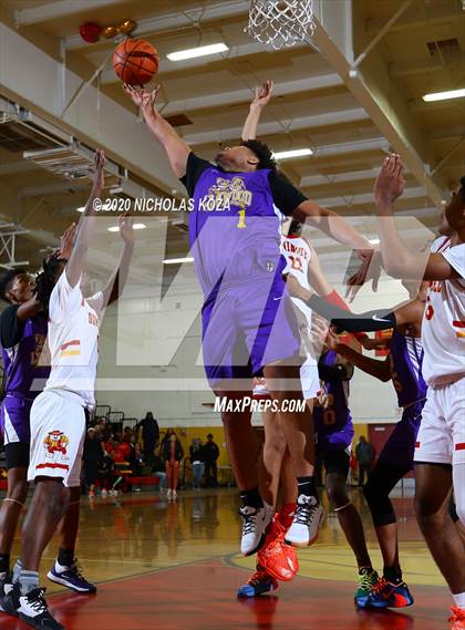 Thumbnail 3 in Lynwood vs. Dominguez photogallery.