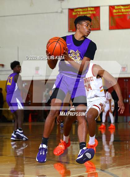 Thumbnail 3 in Lynwood vs. Dominguez photogallery.