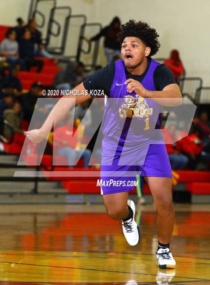 Thumbnail 2 in Lynwood vs. Dominguez photogallery.