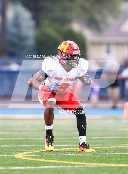 Thumbnail 3 in Phil Simms All-Star Classic (North vs. South) photogallery.
