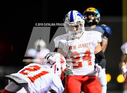 Thumbnail 2 in Phil Simms All-Star Classic (North vs. South) photogallery.