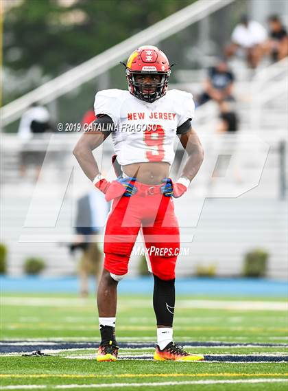 Thumbnail 3 in Phil Simms All-Star Classic (North vs. South) photogallery.