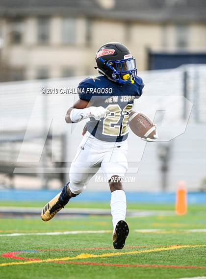Thumbnail 1 in Phil Simms All-Star Classic (North vs. South) photogallery.